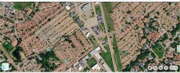 740 m² Land