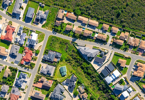 800 m² Land