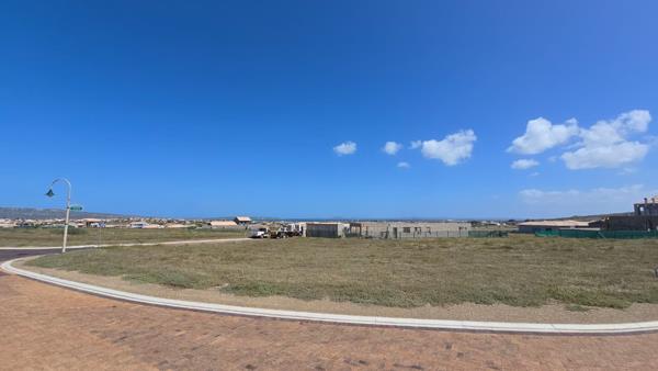 685 m² Land