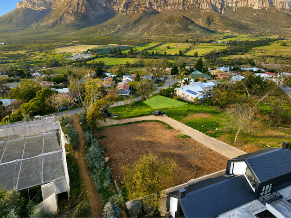 804 m² Land