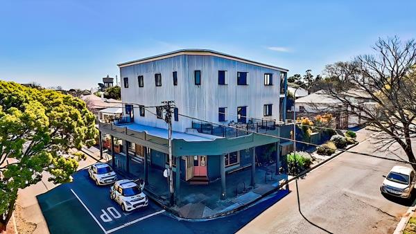 518 m² Commercial space