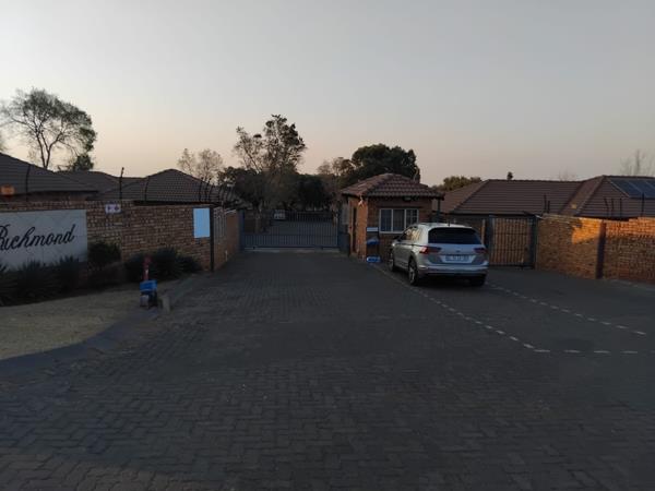 2 Bedroom Townhouse