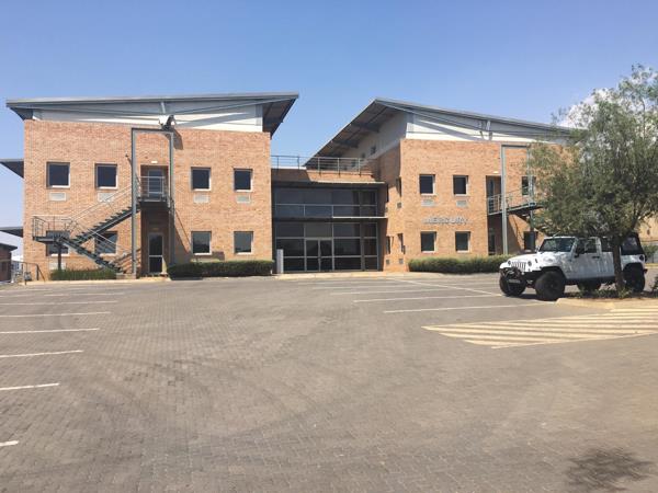 4 046 m² Commercial space
