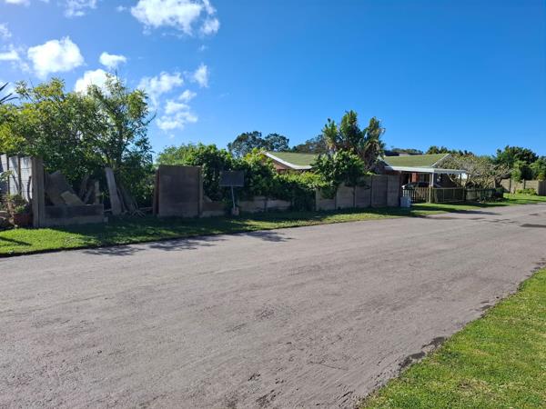 555 m² Land