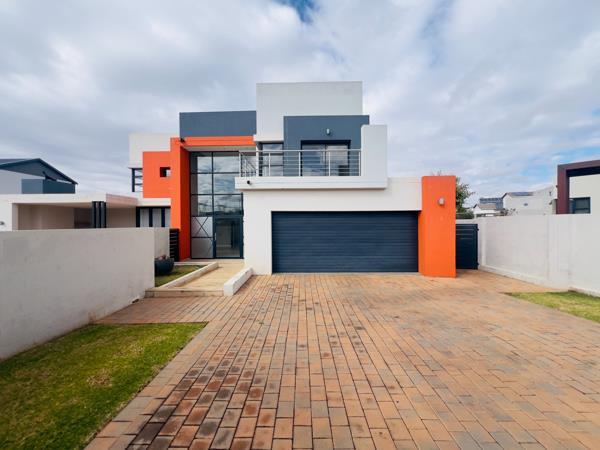 6 Bedroom House