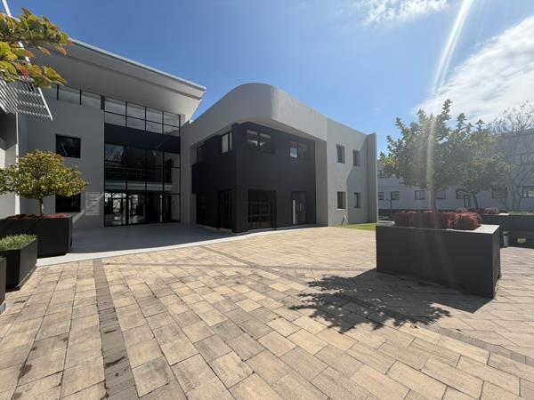 345 m² Commercial space