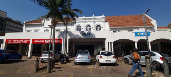360 m² Retail Space