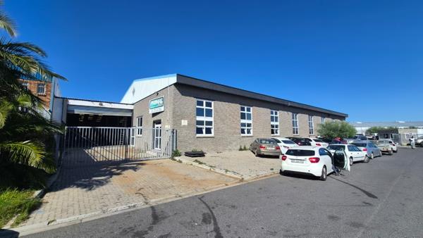 860 m² Industrial space
