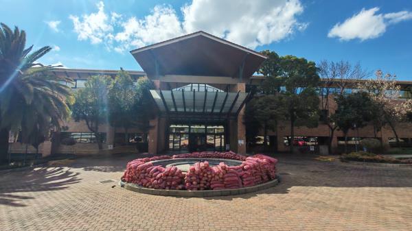 632 m² Office Space