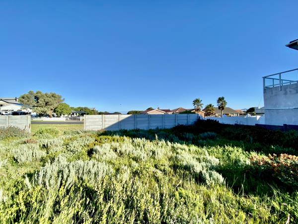 595 m² Land