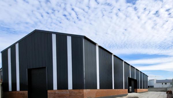 1 100 m² Industrial space
