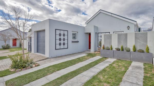 2 Bedroom House
