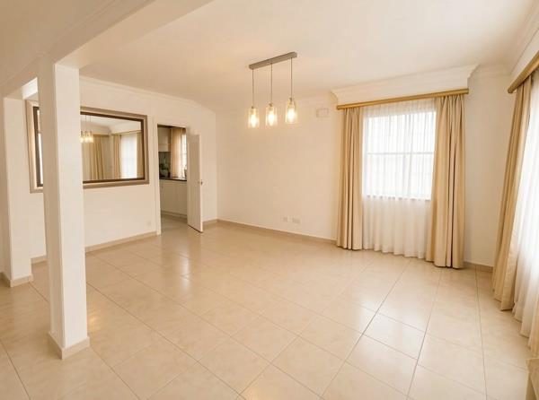 4 Bedroom Townhouse