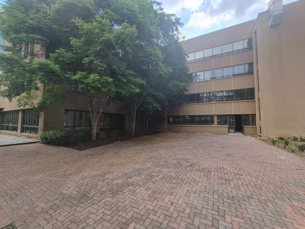 1 153 m² Commercial space