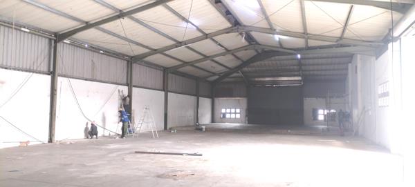1 600 m² Commercial space