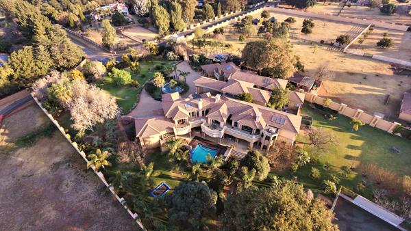 6 Bedroom House