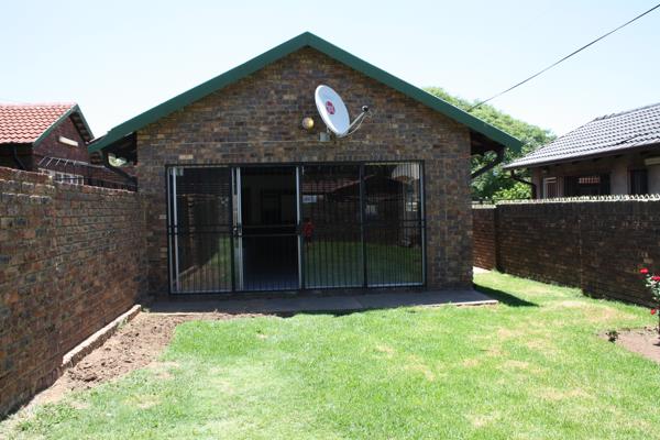 1 Bedroom Garden Cottage