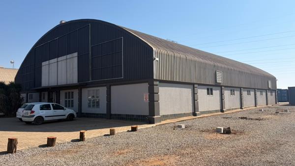 875 m² Industrial space