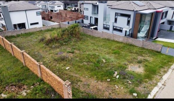 489 m² Land