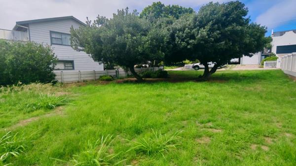 476 m² Land