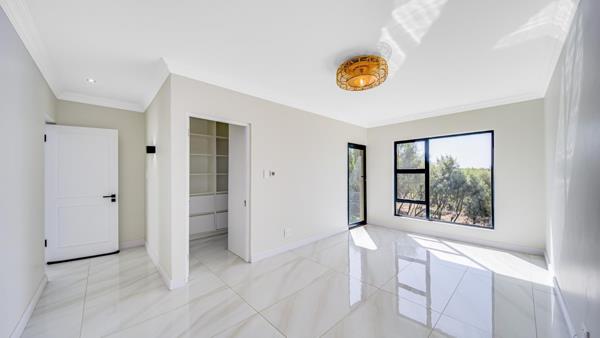 8 Bedroom House