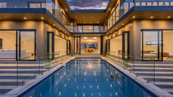 8 Bedroom House