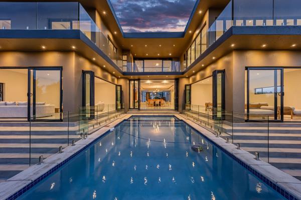 8 Bedroom House