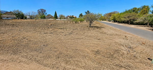 2 851 m² Land