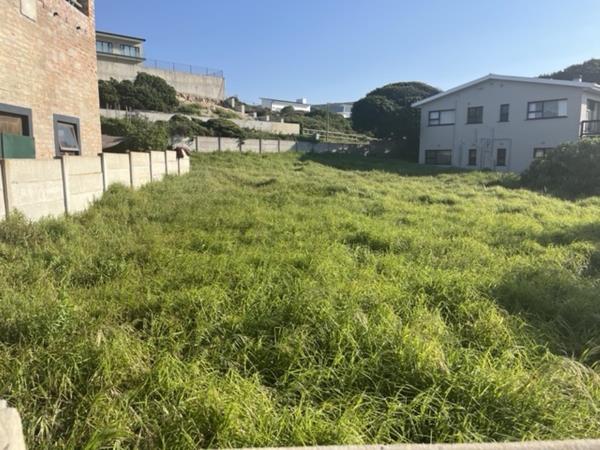 607 m² Land