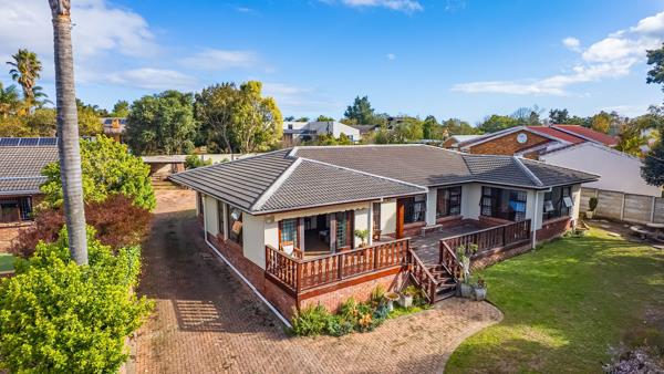 5 Bedroom House