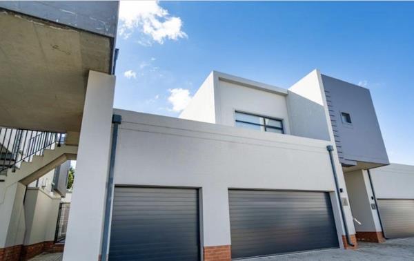 2 Bedroom Townhouse
