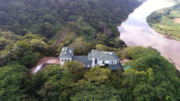 9 Bedroom House