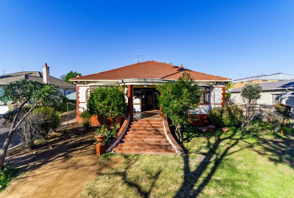 13 Bedroom House