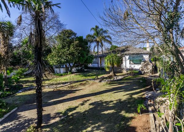 11 Bedroom House