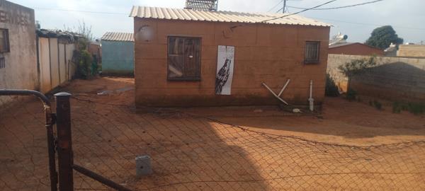 1 Bedroom House