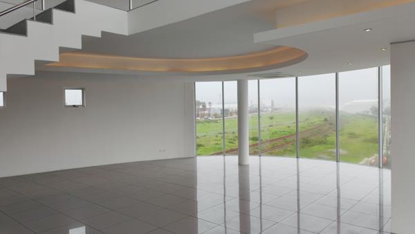 2 111 m² Commercial space