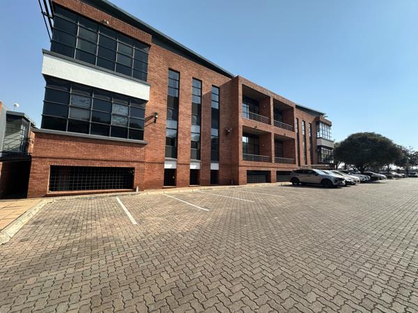 99.6 m² Commercial space