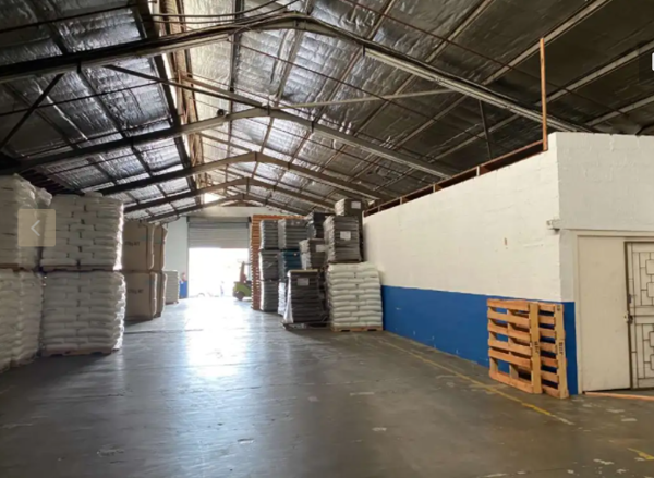 842 m² Industrial space