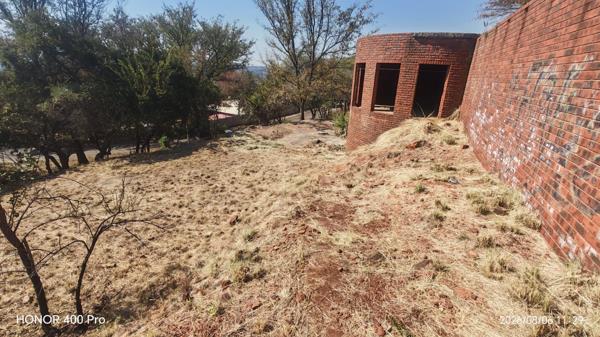 2 214 m² Land