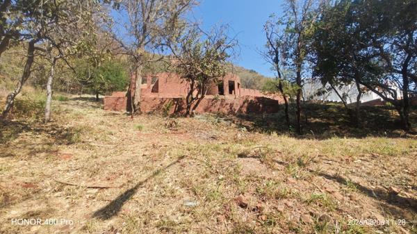 2 214 m² Land