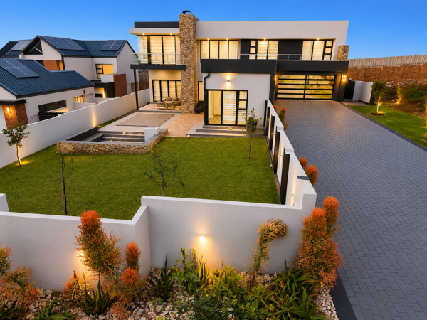 4 Bedroom House
