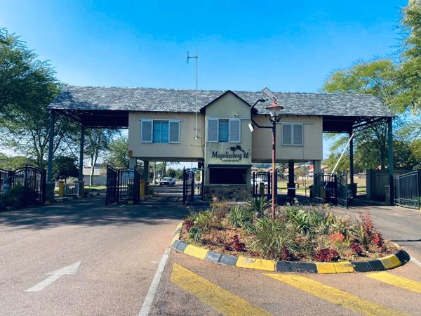 1 155 m² Land
