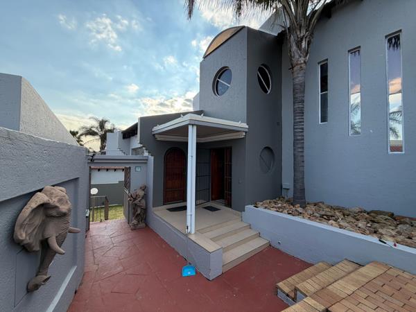 4 Bedroom Townhouse