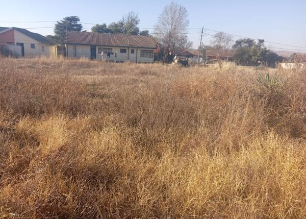 929 m² Land
