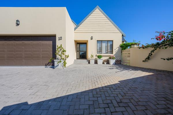 4 Bedroom Townhouse
