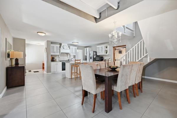6 Bedroom House