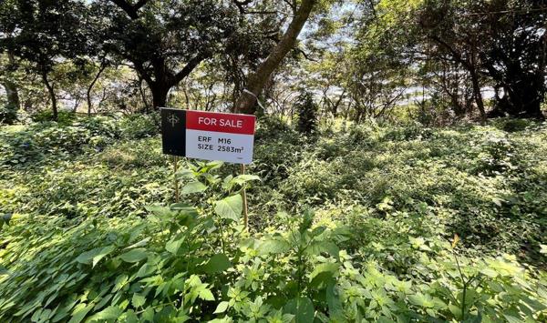 2 583 m² Land