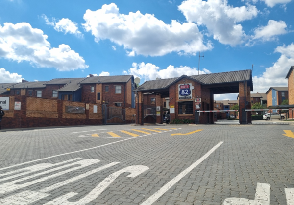 2 Bedroom Townhouse