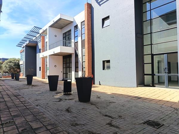270.1 m² Commercial space