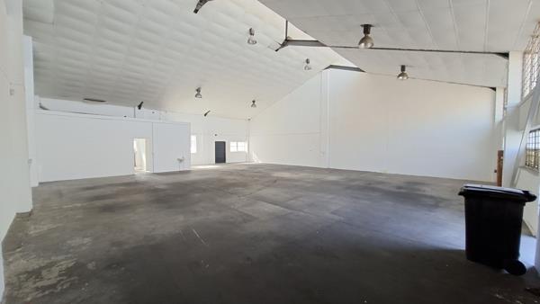 270 m² Industrial space